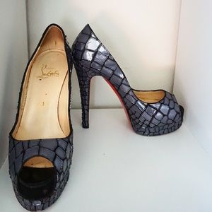 CHRISTIAN LOUBOUTIN Mirror Peeptoe Platform